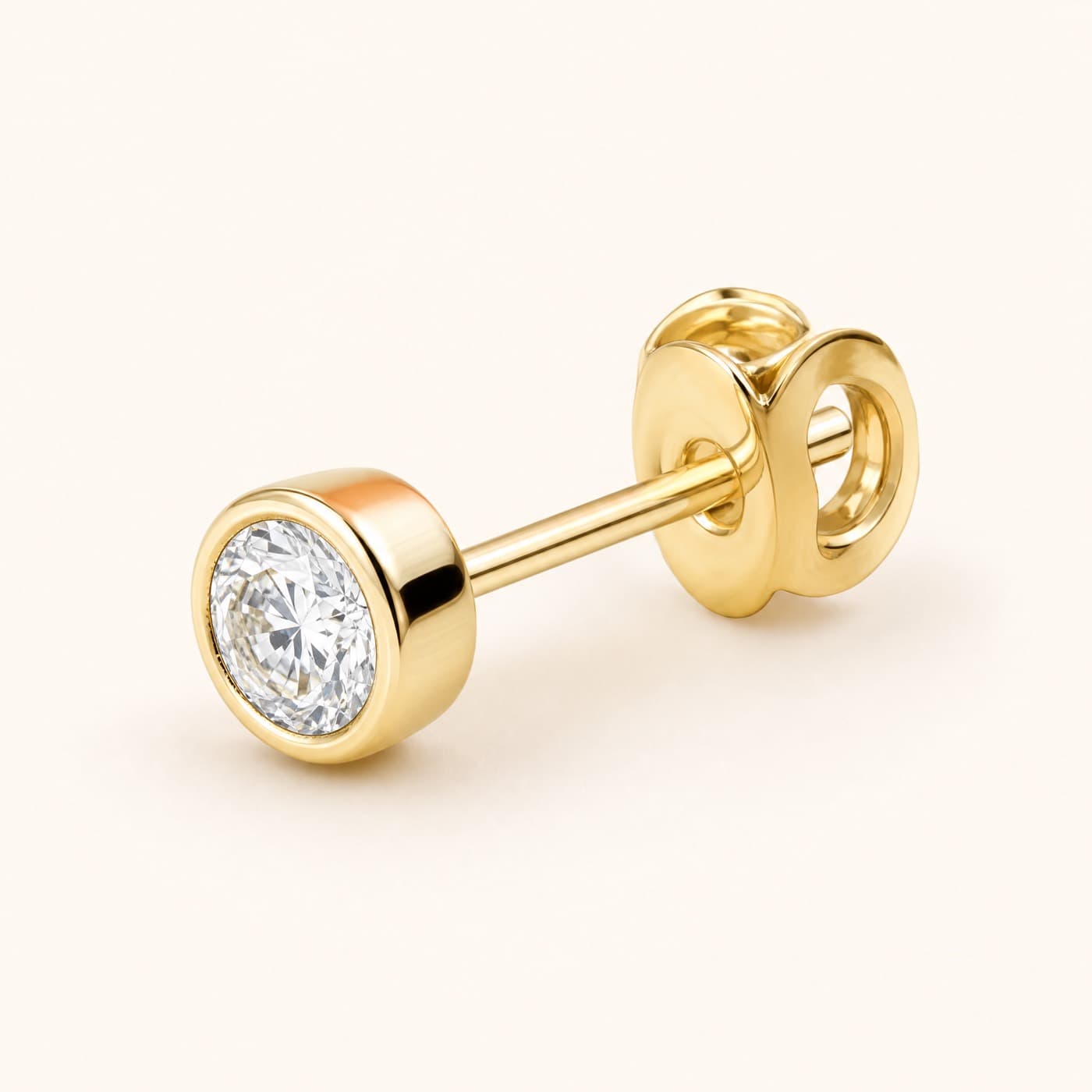 9ct Gold Bezel Stud 4 mm, shown as a single piece